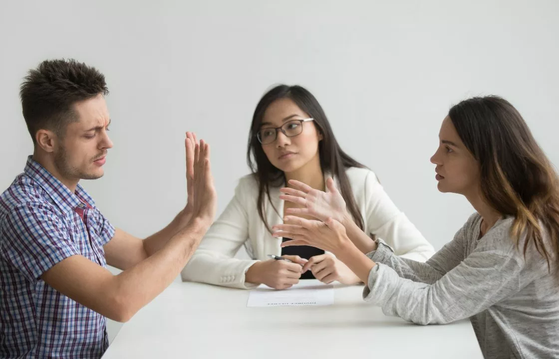 Image of couple arguing in family mediation Eastleigh